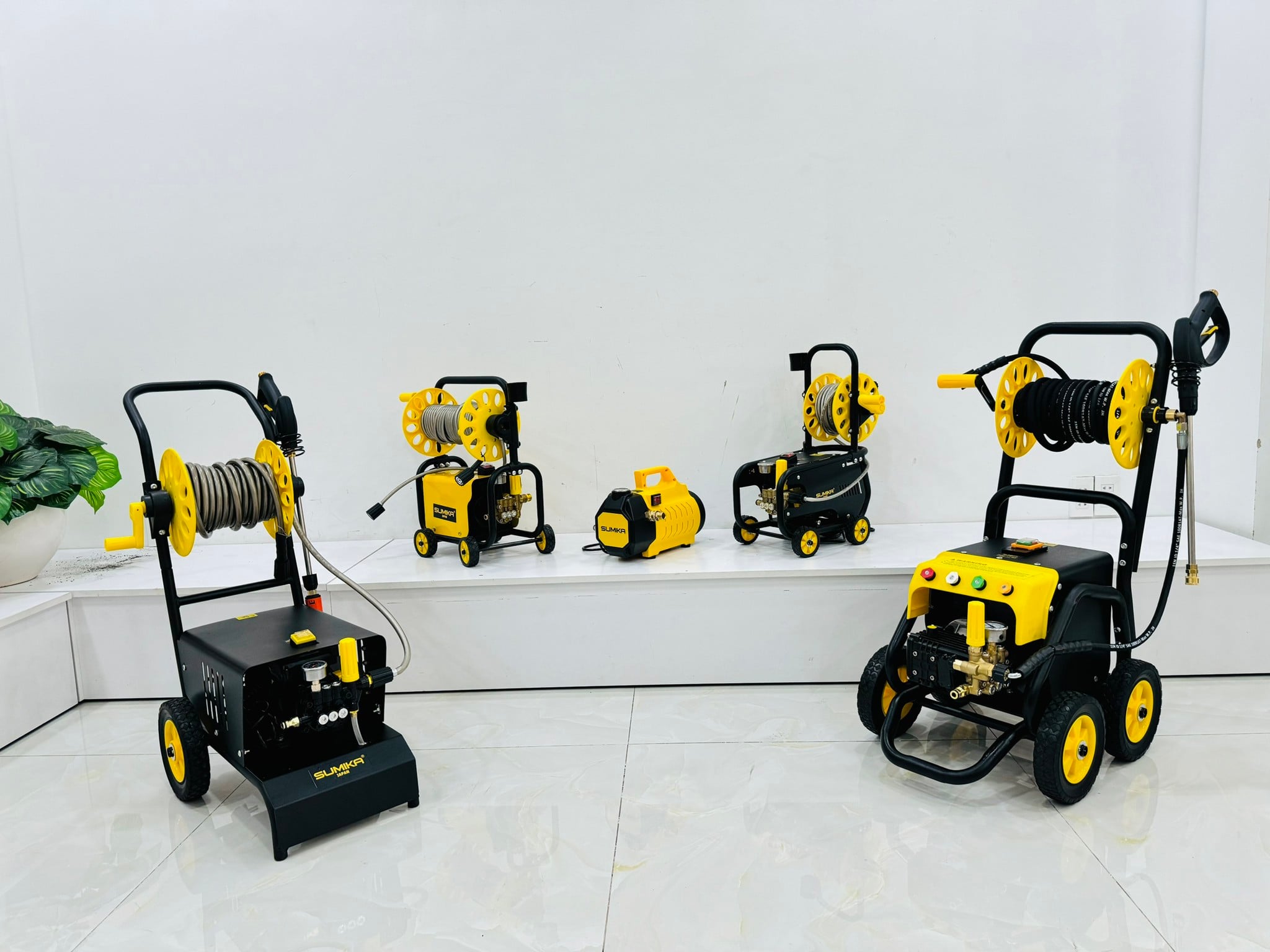 Máy rửa xe áp lực cao