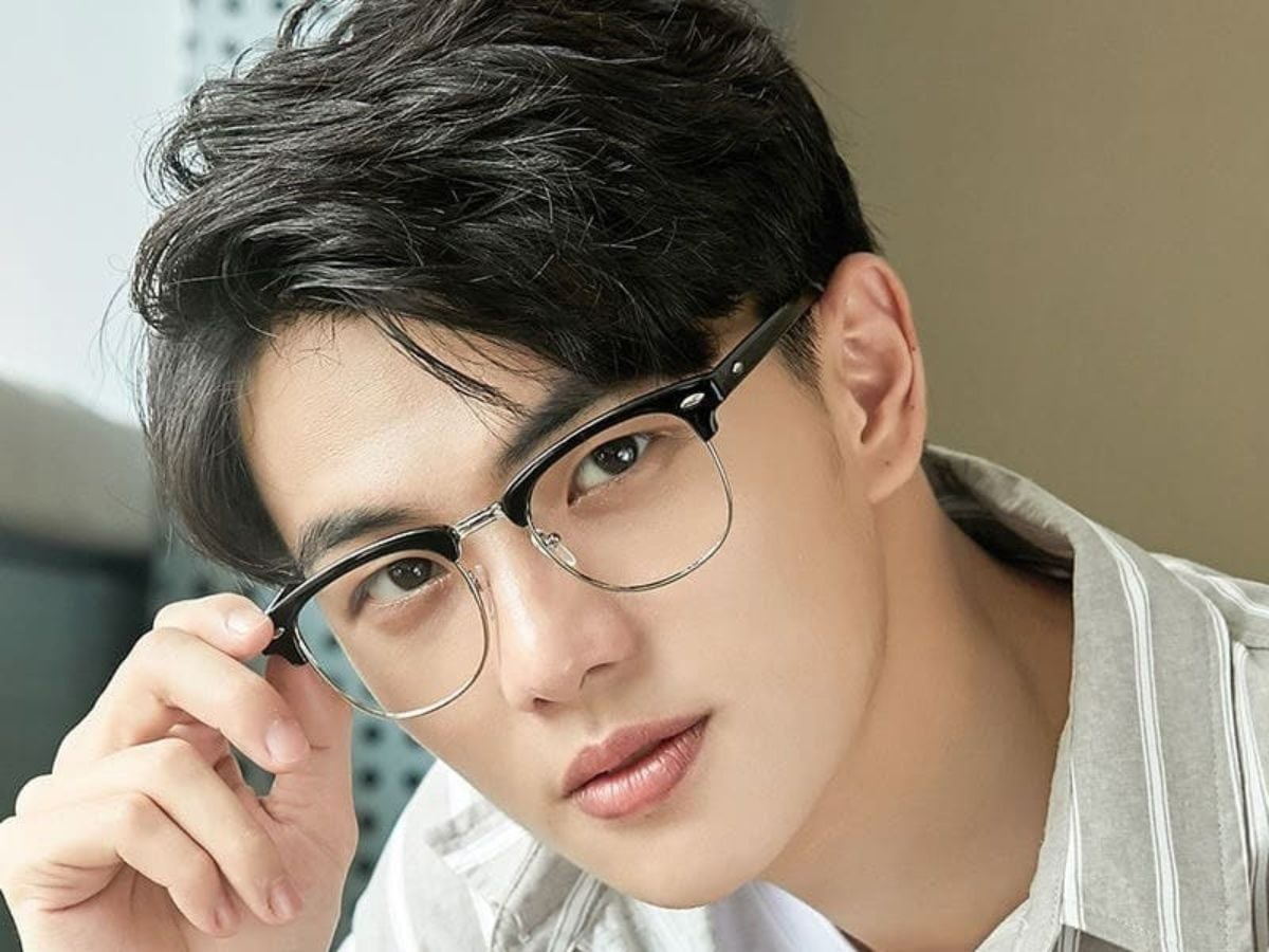 Chọn gọng kính theo dáng gương mặt