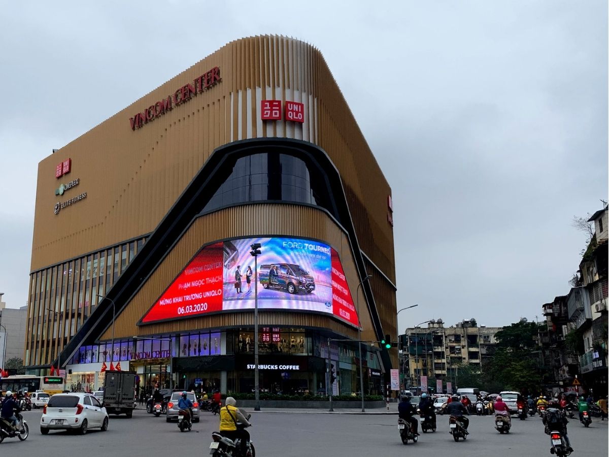 Địa chỉ bán quần âu nam đẹp Hà Nội bạn nên thử  Uniqlo