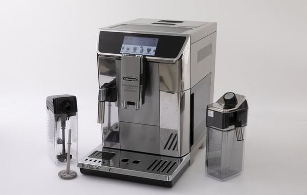 Vòi nước nóng Delonghi ECAM650.85.MS