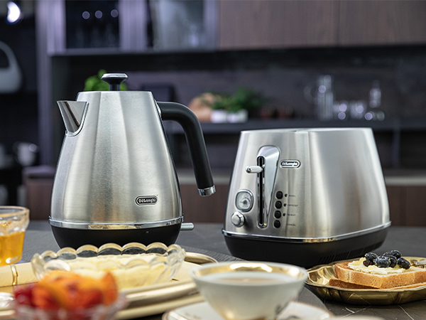 Ấm siêu tốc mini Delonghi Distinta kettle stainless steel