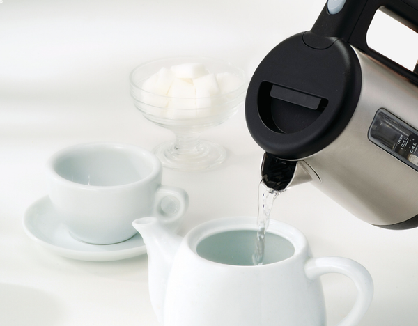 Ấm siêu tốc mini du lịch Kenwood kettle JKM076