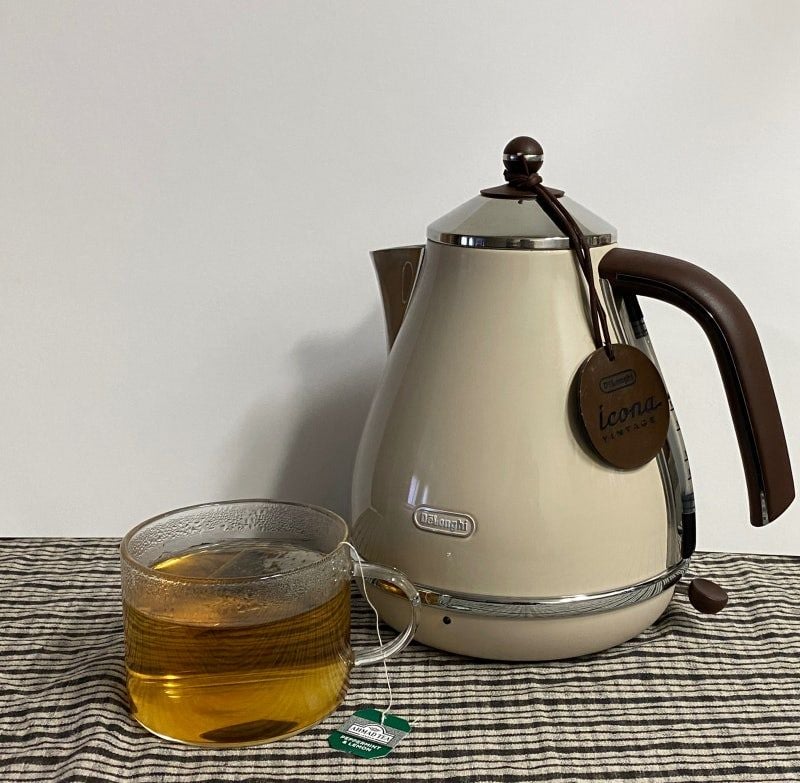 Bình đun nước nóng Delonghi KBOV 2001 BG electrical kettle