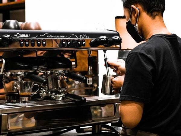 Máy pha cà phê lớn La Cimbali M23 UP DT2