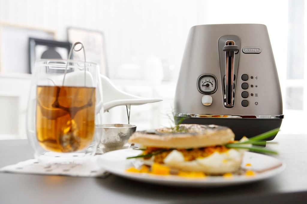 Máy nướng bánh mì pate Delonghi Toaster