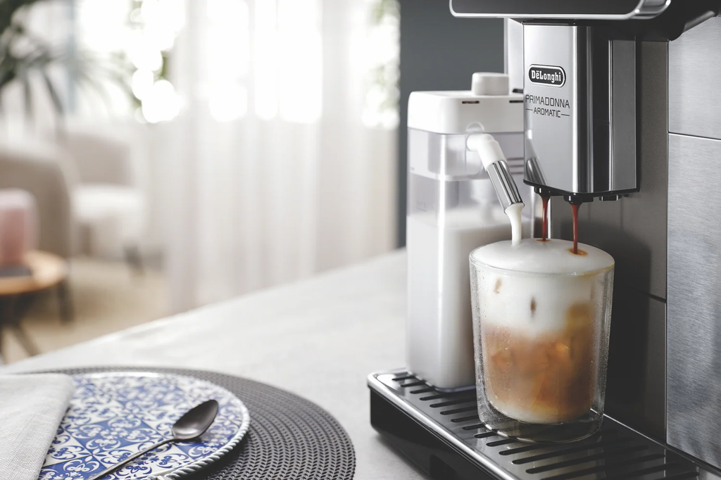 Delonghi PrimaDonna Aromatic Fully Automatic Espresso Machine ECAM 630 65 TSM