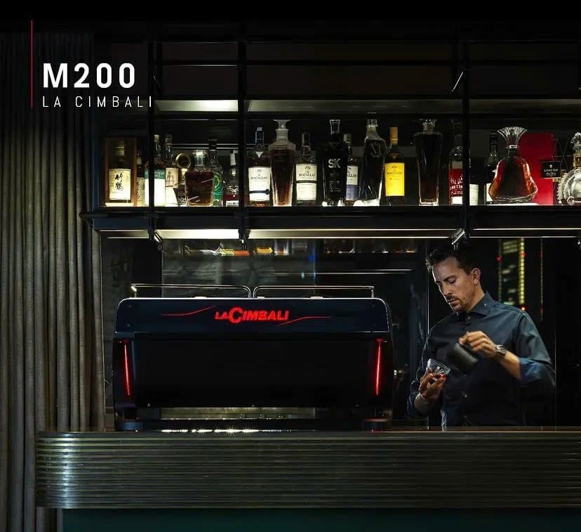 Máy pha cà phê quán cafe LaCimbali M200 GT1