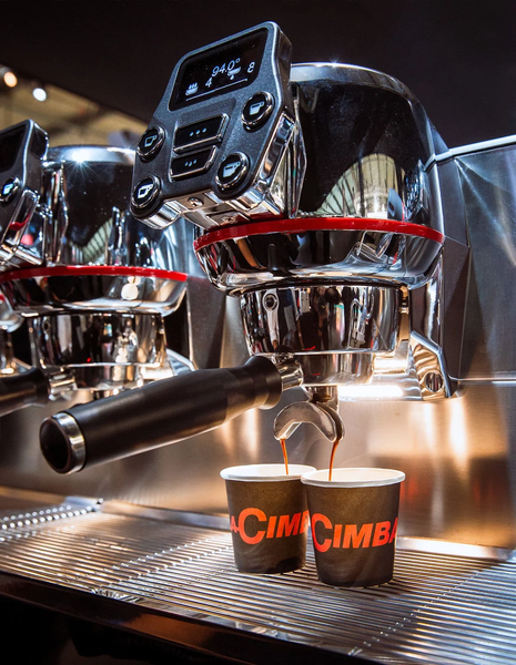 Máy pha cafe Ý LaCimbali M200 Coffee Maker có hệ thống chiếu sáng dưới mỗi cụm group