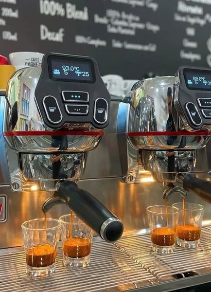 Máy pha cà phê đôi LaCimbali M200