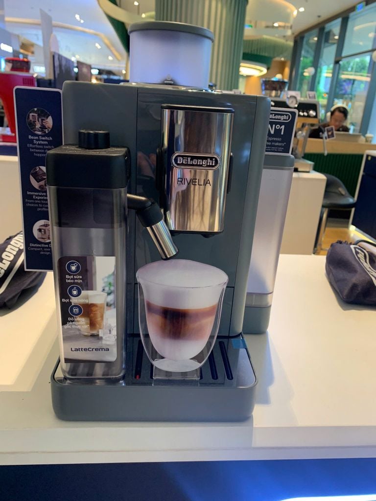 Hình ảnh thực tế máy pha cà phê rang xay Delonghi Exam440 55.G