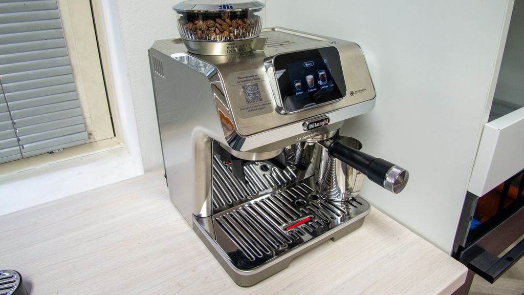 Pha mọi loại cà phê ngon tuyệt&nbsp;với máy pha cà phê ủ lạnh&nbsp;Delonghi EC9455.M