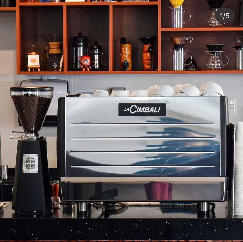 Máy pha cafe espresso Ý Lacimbali M23UP DT2