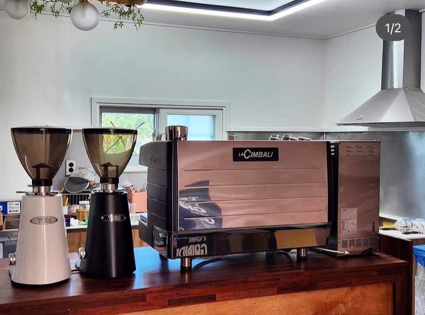 Máy pha cafe Americano La Cimbali M23UP DT/2