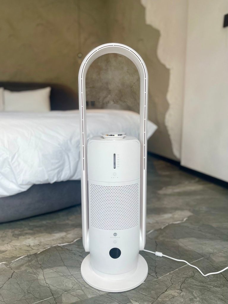 Quạt lọc không khí không cánh tạo ẩm ULTTY CR 022