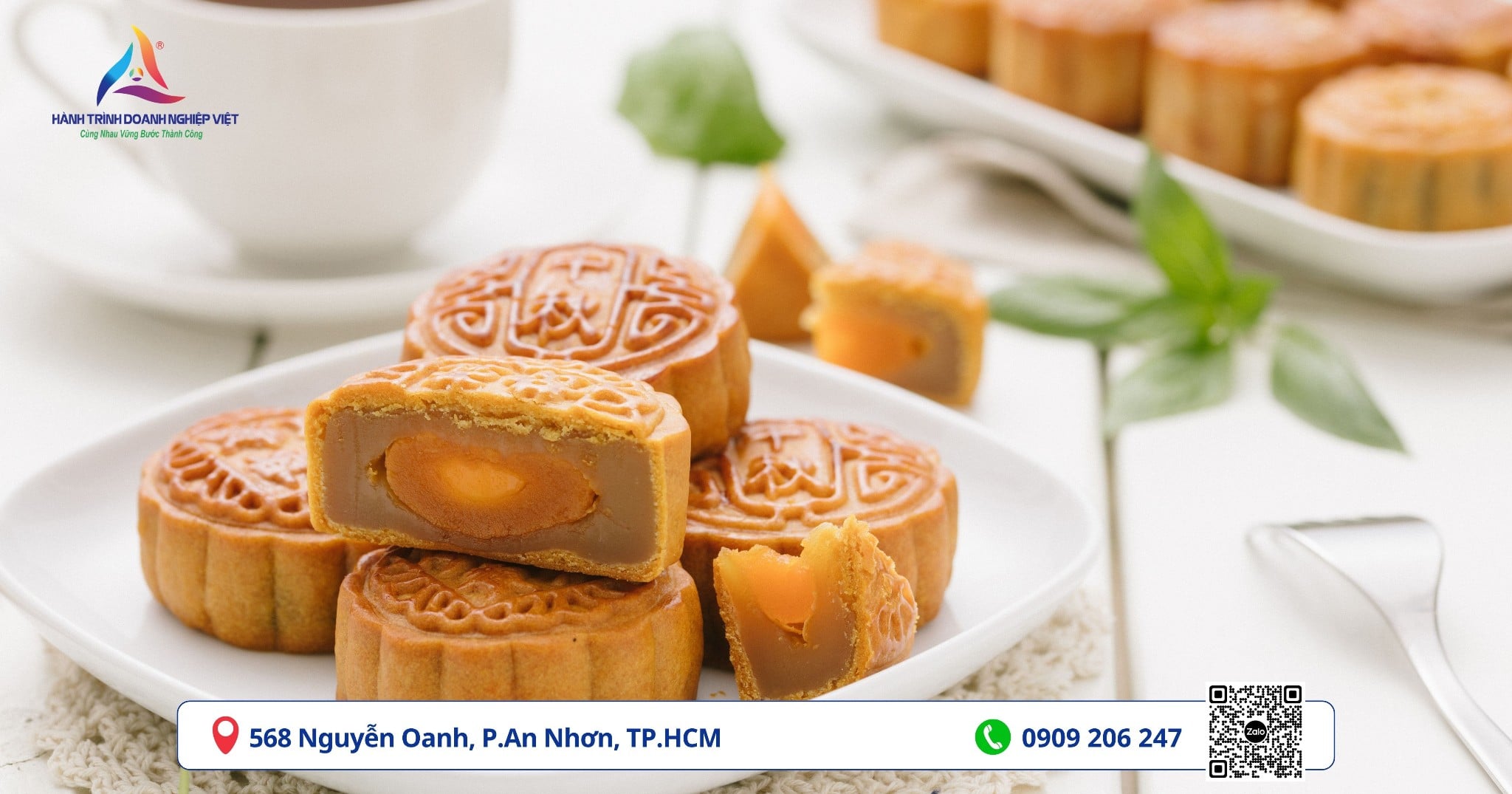 Ăn bánh Trung Thu