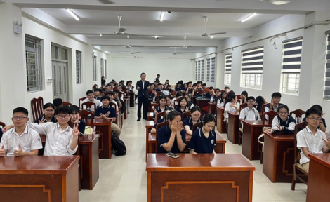 HỘI THẢO ĐỊNH HƯỚNG BẢN THÂN & PHÁT TRIỂN KỸ NĂNG TƯ DUY ĐA CHIỀU