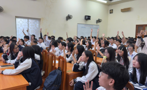 SIMPACE TỔ CHỨC HỘI THẢO PHÁT TRIỂN KỸ NĂNG THỜI ĐẠI SỐ CHO HỌC SINH THPT LÊ QUÝ ĐÔN - ĐỐNG ĐA