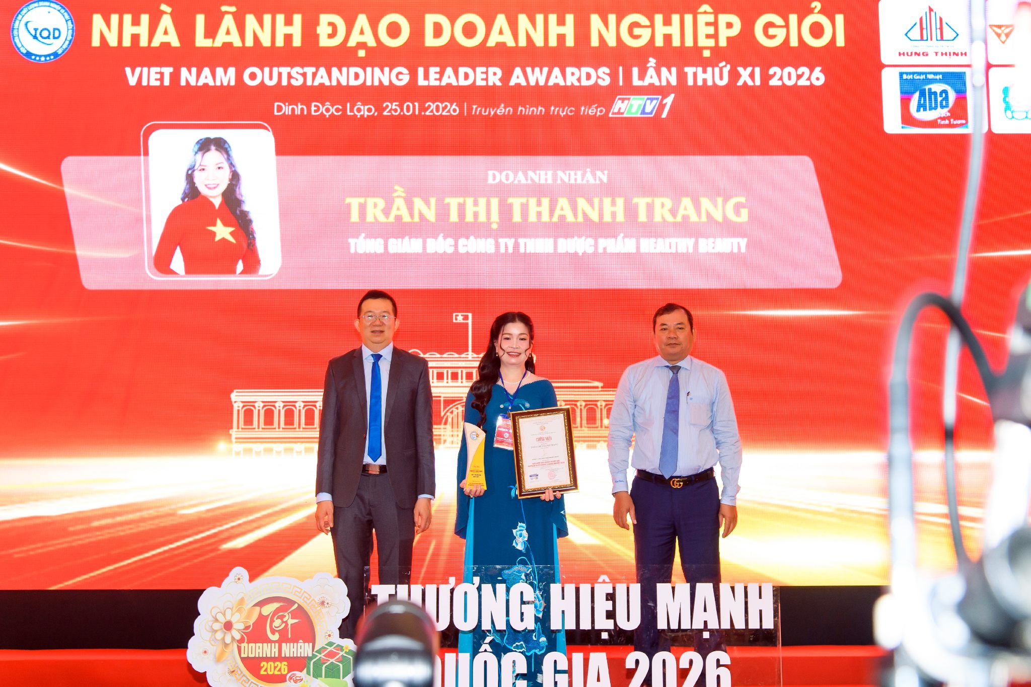 CEO DƯỢC SĨ TRẦN THỊ THANH TRANG ĐƯỢC VINH DANH “NHÀ LÃNH ĐẠO DOANH NGHIỆP GIỎI 2026” TẠI VIETNAM TOP BRAND AWARDS