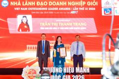 CEO DƯỢC SĨ TRẦN THỊ THANH TRANG ĐƯỢC VINH DANH “NHÀ LÃNH ĐẠO DOANH NGHIỆP GIỎI 2026” TẠI VIETNAM TOP BRAND AWARDS