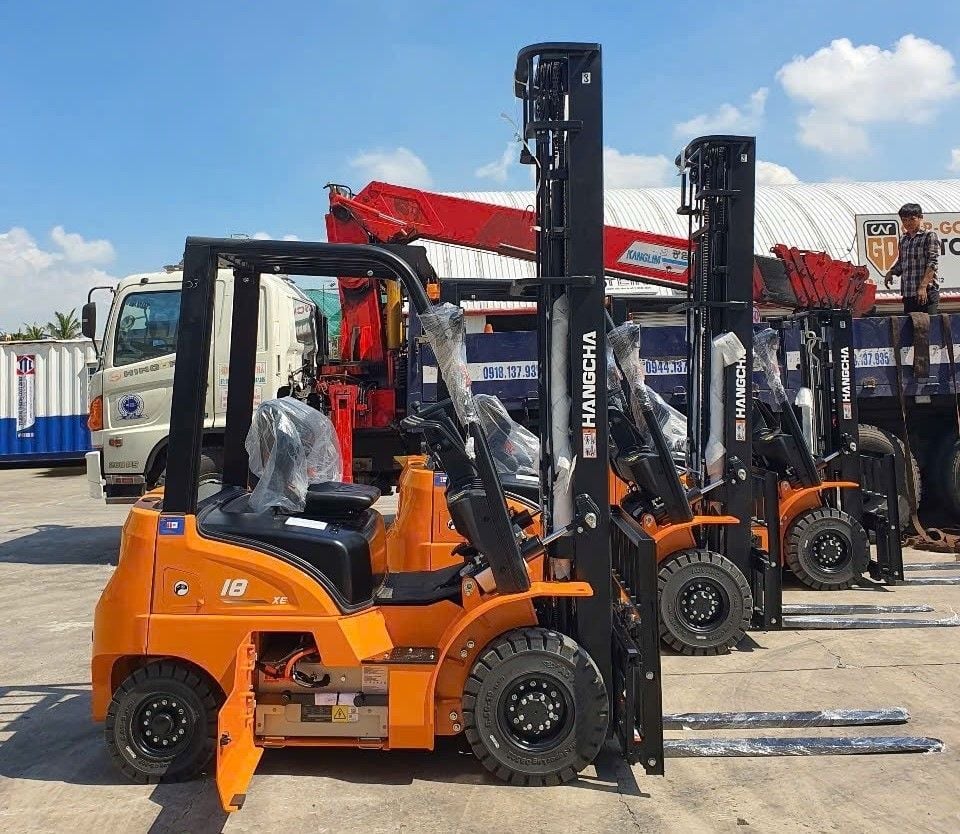 Những ngành nghề nên sử dụng xe nâng điện & lợi ích thực tế cho doanh nghiệp