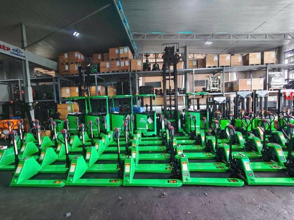 Xe Nâng Tay Điện 2 Tấn Nhỏ Gọn Dòng WS Hangcha – Model CBD20-WS Hiệu Quả Cao