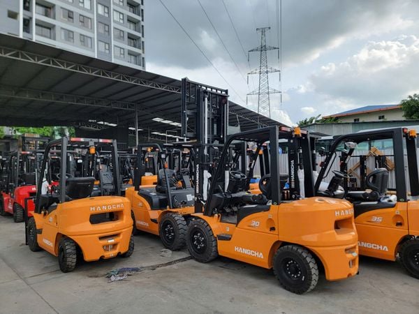 Xe nâng dầu 3 tấn Hangcha CPCD30-XRW55F Giá tốt