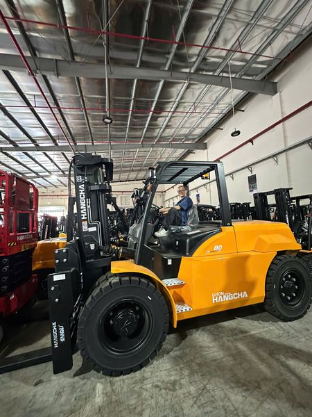 Xe nâng điện 8 tấn XE giá tốt