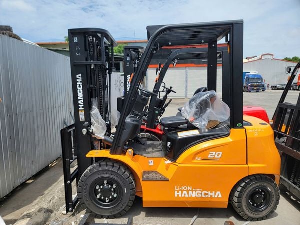 Xe Nâng Điện Lithium 2 Tấn Dòng XE Hangcha Mạnh Mẽ