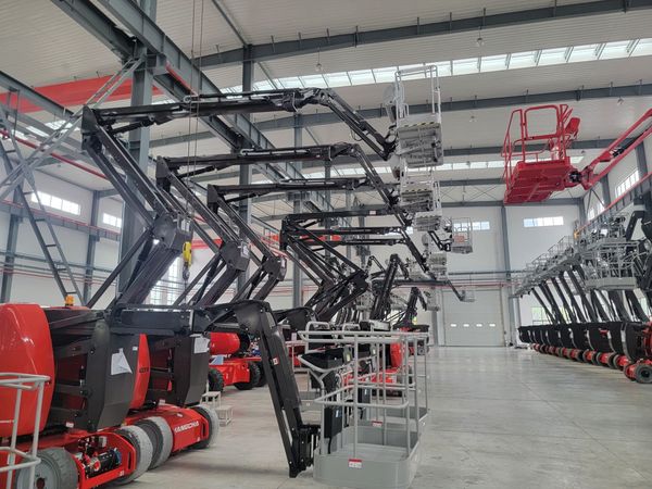 Xe Nâng Người Boom Lift 14–58m Hangcha Mạnh mẽ giá tốt