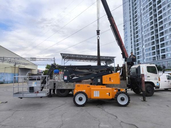 Xe Nâng Người Boom Lift 16m Hangcha Việt Nam