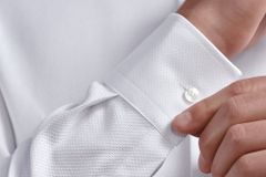 Giải Thích Dễ Hiểu Về Các Chất Liệu Vải Sơ Mi Thông Dụng Hiện Nay