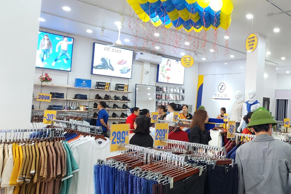 KHÔNG GIAN MUA SẮM HIỆN ĐẠI, ĐA DẠNG HÀNG HÓA