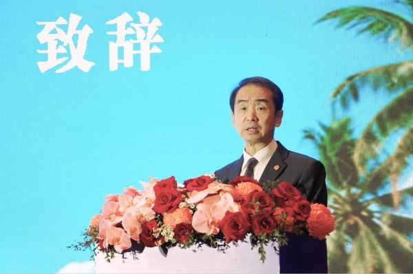 Đại sứ Trung Quốc tại Việt Nam Hà Vĩ chia sẻ tại Diễn đàn Thương mại Rau quả và Nông sản Việt Nam - Trung Quốc.