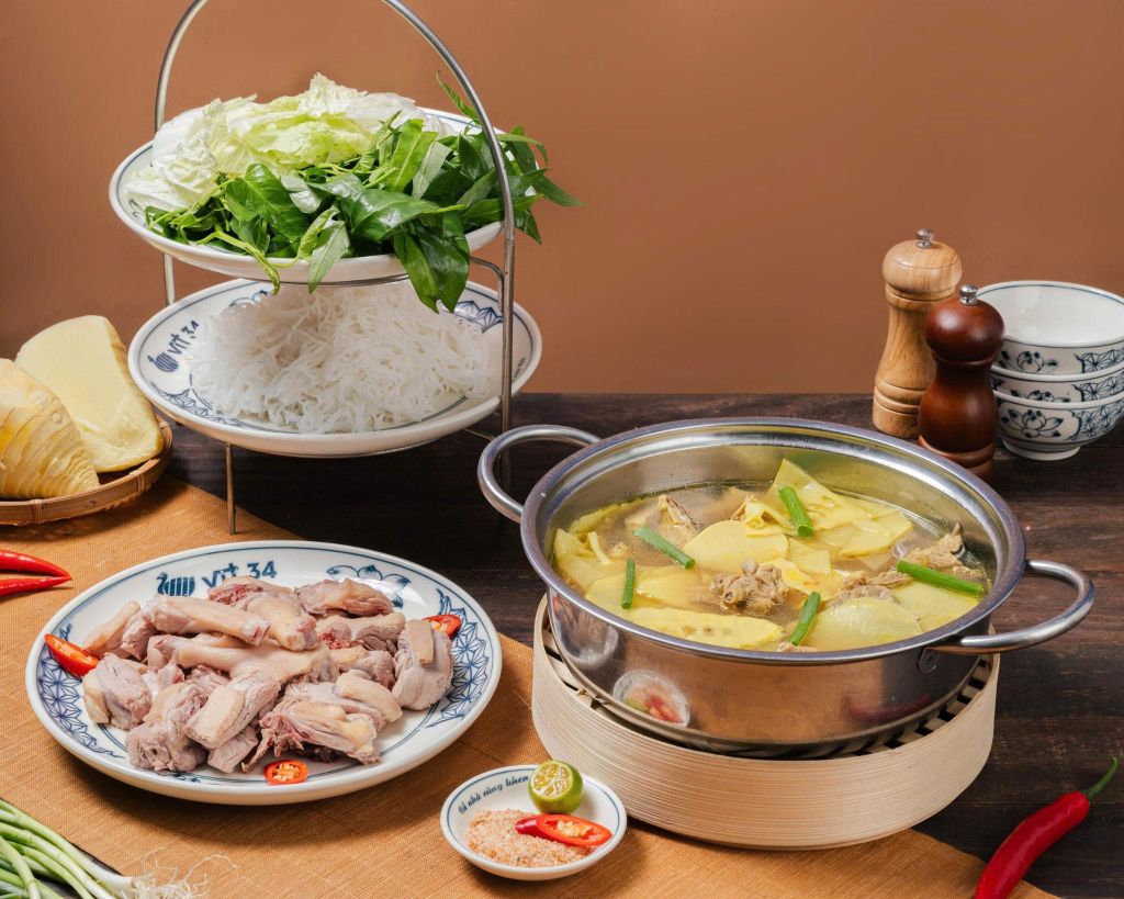 LẨU VỊT OM MĂNG – MÓN LẨU QUEN THUỘC NHƯNG CHƯA BAO GIỜ HẾT HẤP DẪN