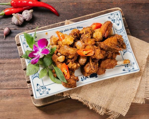 VỊT CHÁY TỎI – MÓN NGON ĐẬM ĐÀ KHIẾN THỰC KHÁCH KHÓ CƯỠNG TẠI VỊT 34