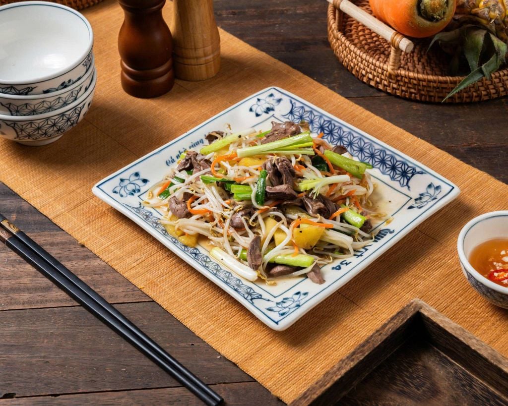 TIM VỊT XÀO HÀNH MÙI – MÓN NGON ĐẬM ĐÀ, THƠM NỨC MŨI TẠI VỊT 34