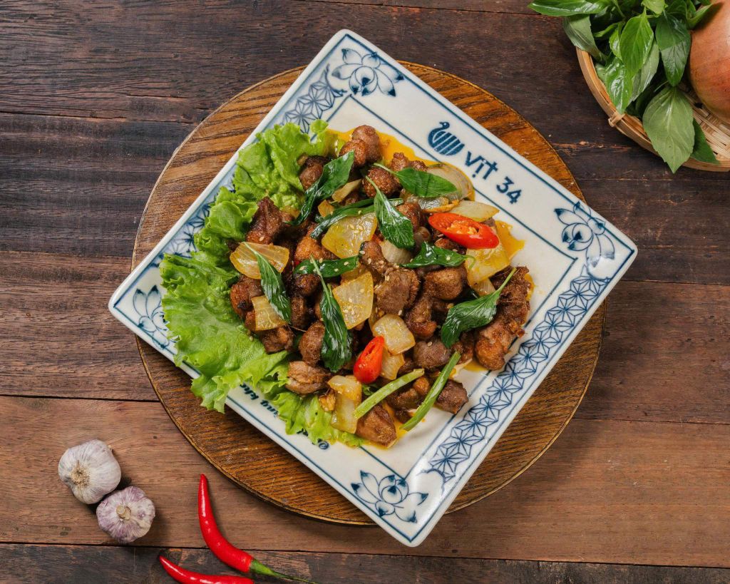 VỊT XÀO HÚNG QUẾ – HƯƠNG THƠM ĐẶC TRƯNG, VỊ NGON KHÓ CƯỠNG TẠI VỊT 34