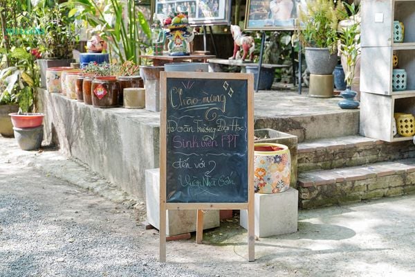 “Sao làm ra được cái bình này vậy ta?”