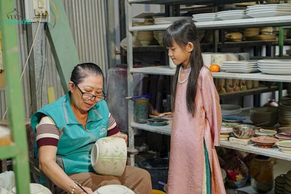 Nghe kể chuyện cùng gốm và người thợ gần 40 năm làm nghề - Cô Trần Thị Yến