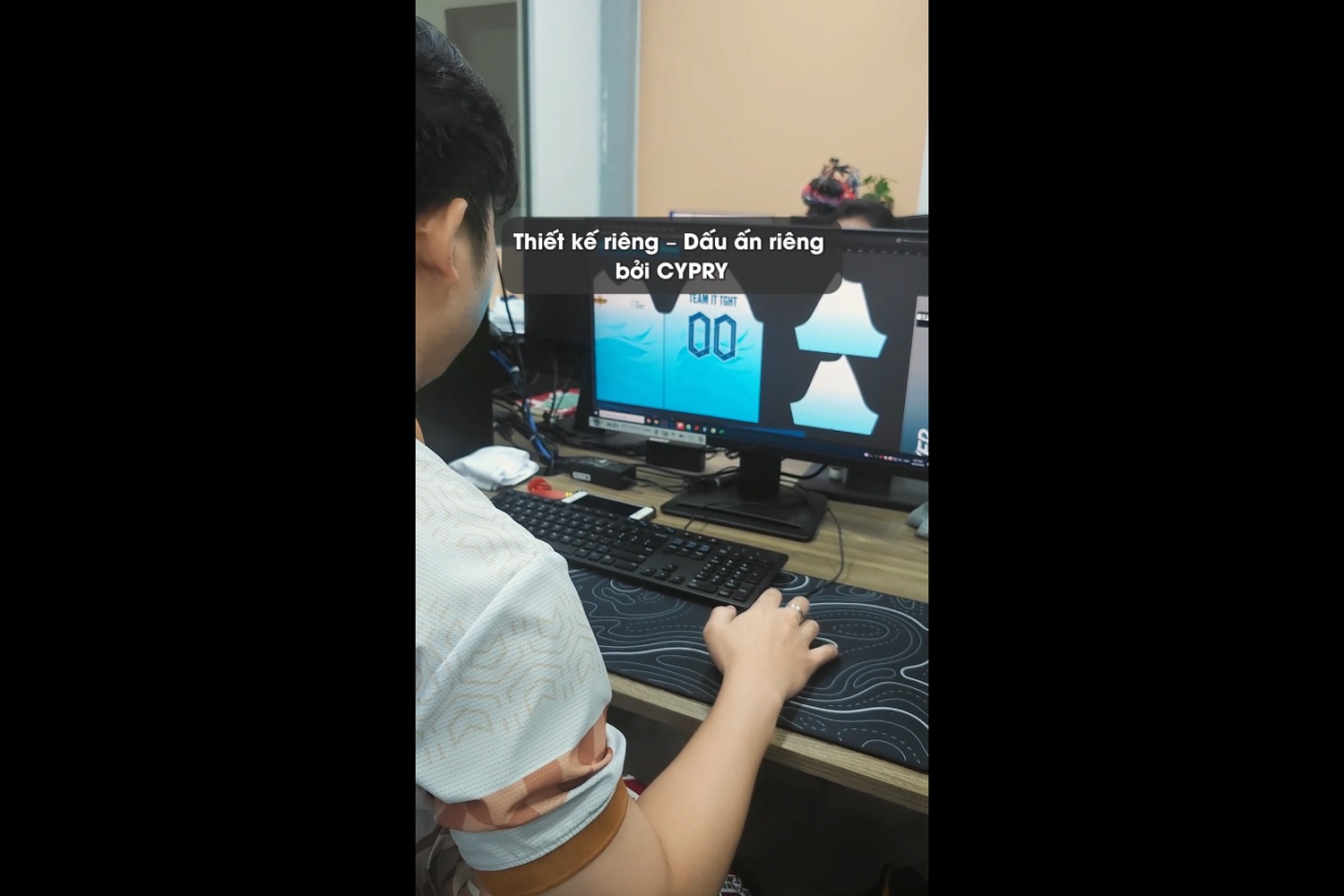 BIẾN Ý TƯỞNG THÀNH MẪU ÁO ĐỘC QUYỀN CÙNG CYPRY