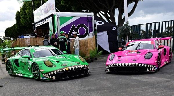 Rexy & Roxy là ai? Câu chuyện Porsche 911 GT3 R của AO Racing