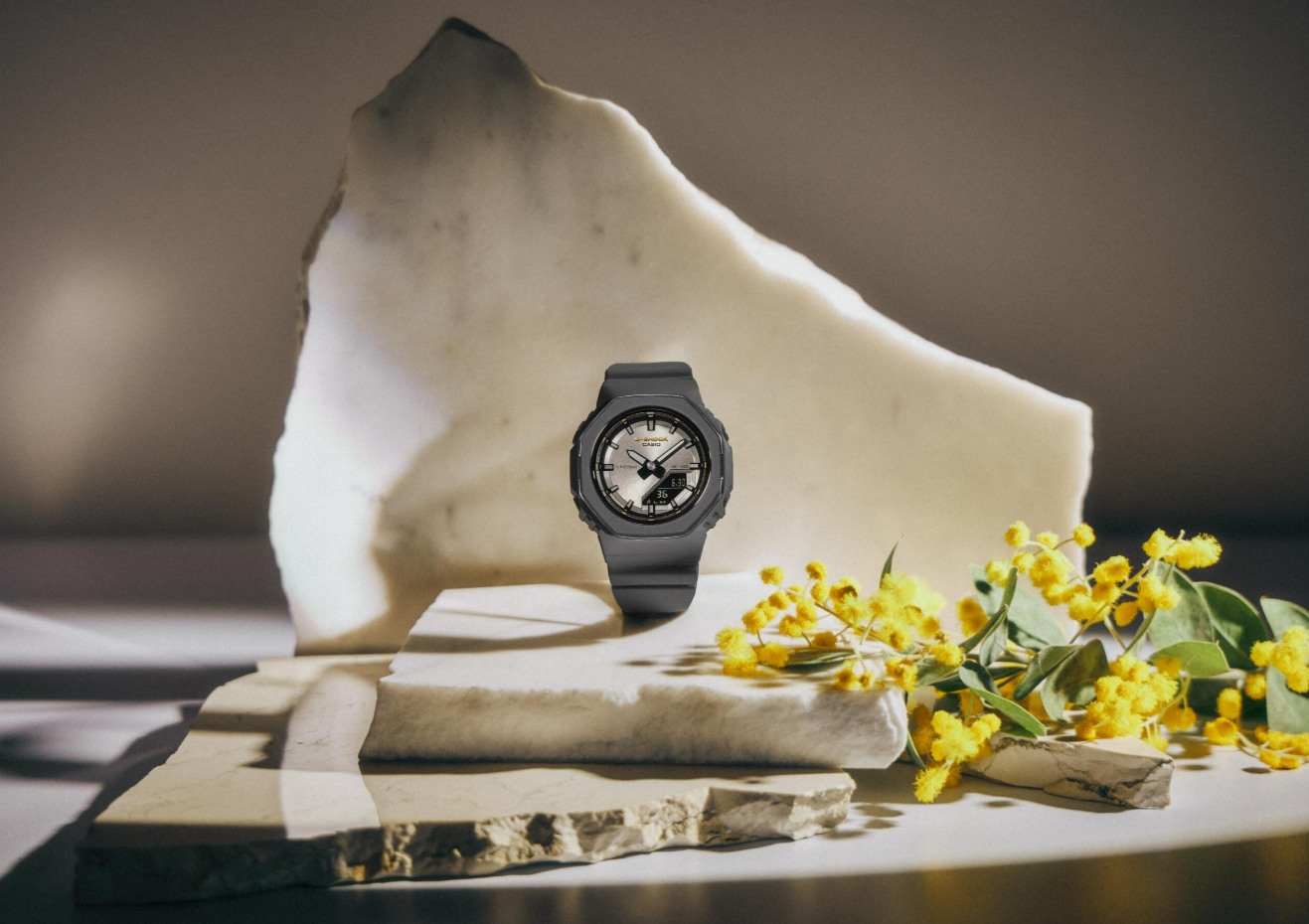 CASIO ra mắt G-shock phiên bản tôn vinh Ngày Quốc tế phụ nữ