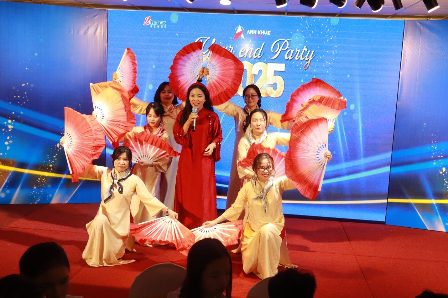ANH KHUÊ WATCH – HỘI NGHỊ TỔNG KẾT NĂM 2025 & ĐỊNH HƯỚNG HOẠT ĐỘNG KINH DOANH NĂM 2026