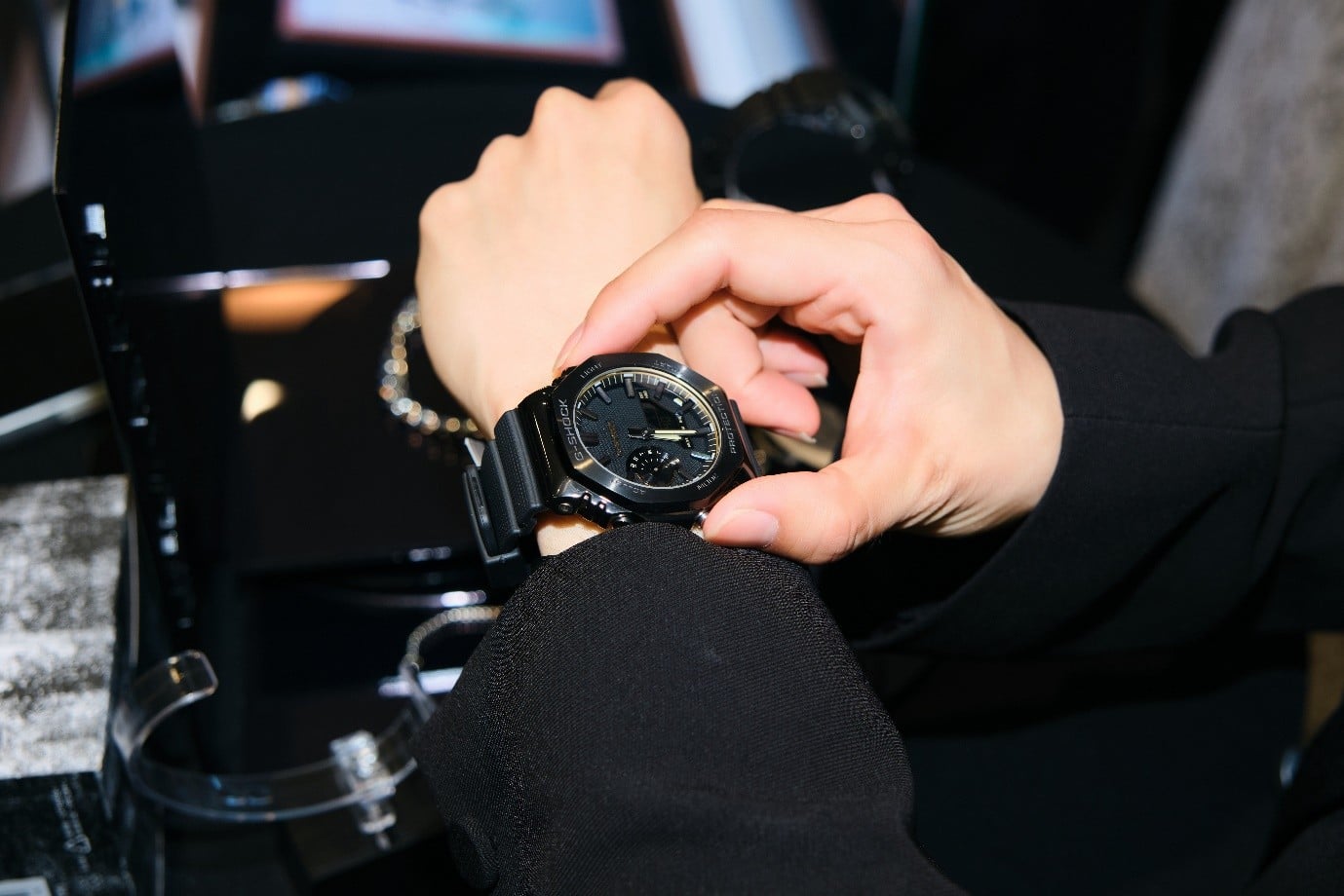 G-SHOCK CHÍNH THỨC RA MẮT LUXE BLACK 2100 SERIES TẠI VIỆT NAM