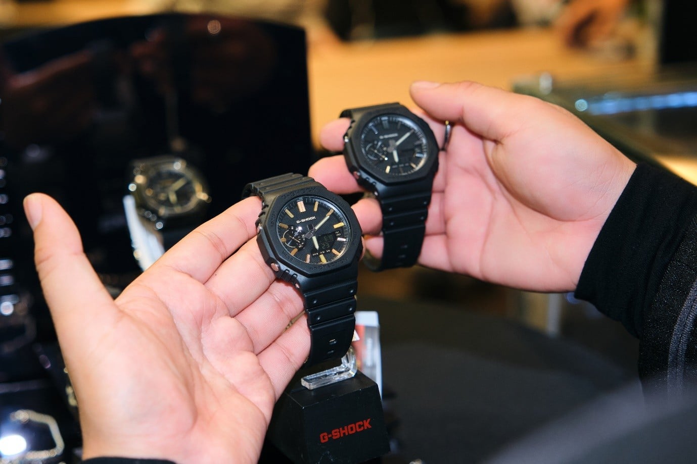 G-SHOCK CHÍNH THỨC RA MẮT LUXE BLACK 2100 SERIES TẠI VIỆT NAM