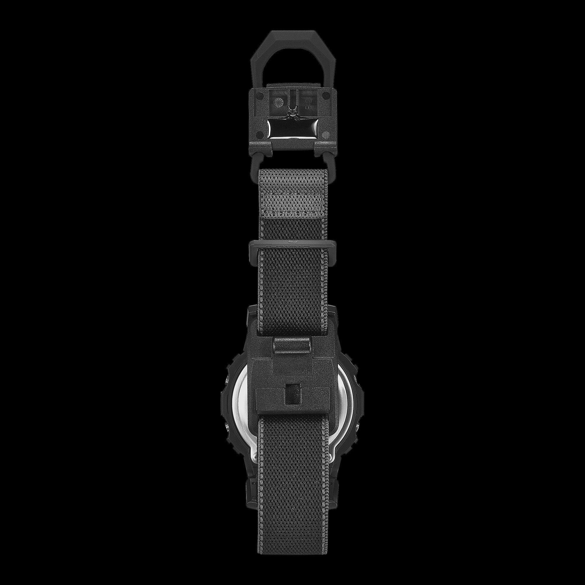 G-SHOCK ICONIC DW-5600MNC – Sự “tái sinh” ấn tượng mang thiết kế vuông kinh điển cùng trải nghiệm đeo linh hoạt hơn