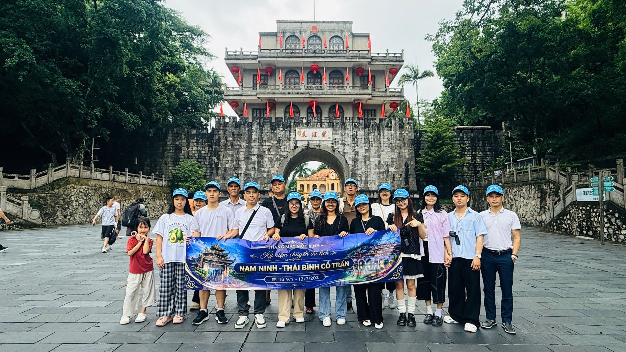 Công ty TNHH thương mại Mộc Sinh tổ chức du lịch hè 2026 tại Trung Quốc