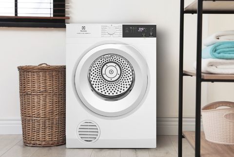 Máy Sấy Thông Hơi Electrolux 9kg EDS904H3SC: Sấy Nhanh, Giảm Nhăn Hiệu Quả