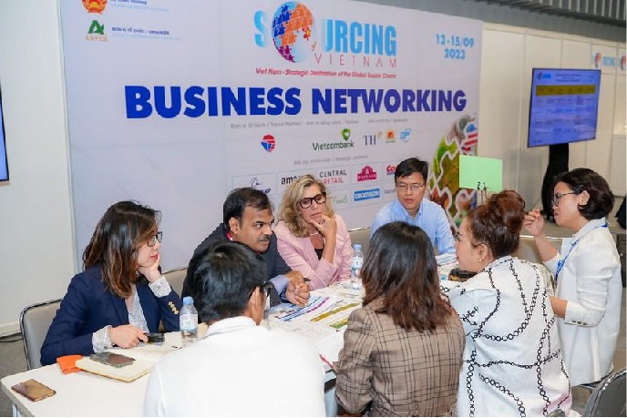 Việt Nam tăng tốc xúc tiến thương mại quốc tế: Cơ hội mới cho doanh nghiệp trong kỷ nguyên hội nhập