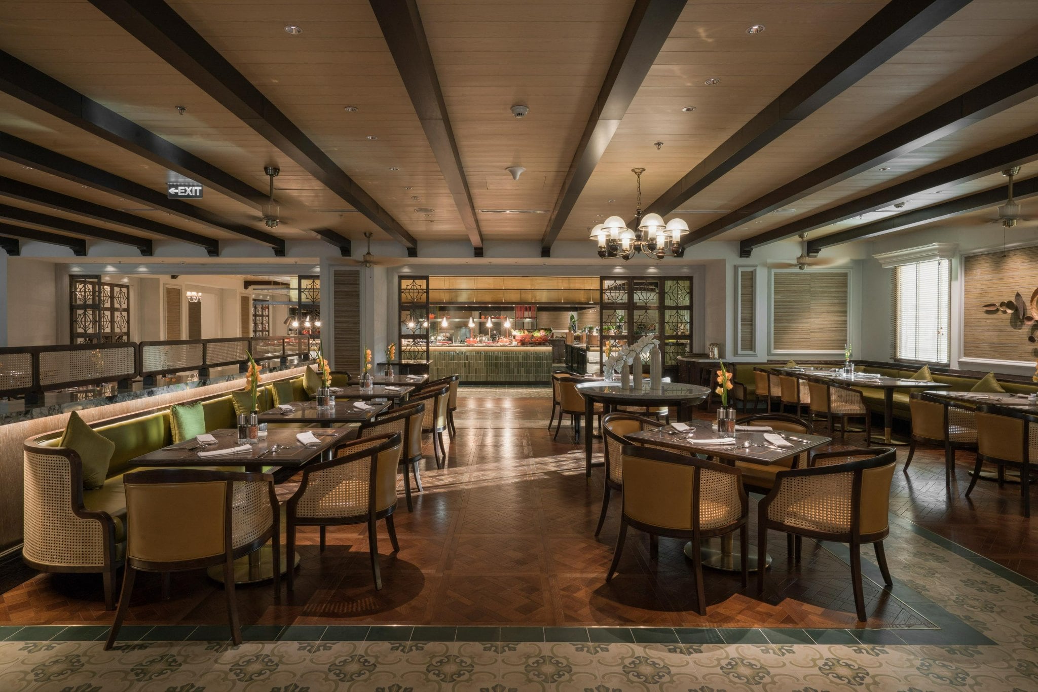 C'est La Vie Restaurant